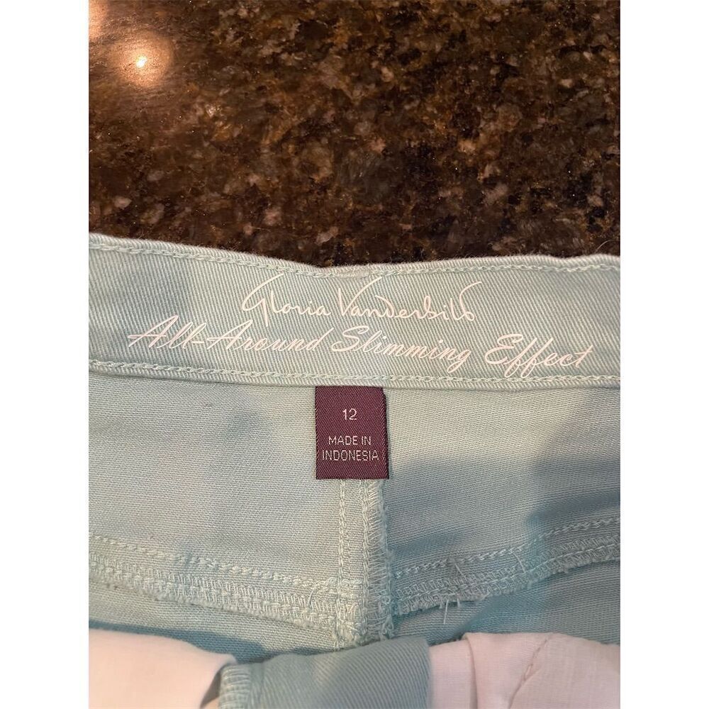 Gloria Vanderbilt Women's Amanda Jean Shorts Size 12 Seafoam Green - Picture 7 of 10